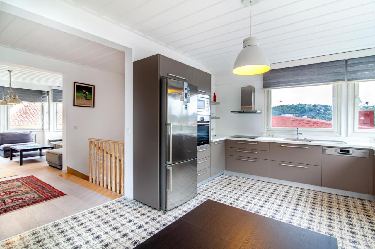 Mesmerizing Flat With Bosphorus View In Sariyer Istanbul